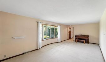1404 Nile Kinnick Dr S, Adel, IA 50003