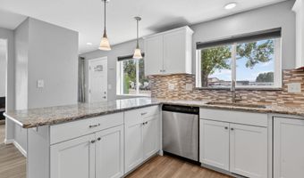 3795 E Sunnyside Rd, Ammon, ID 83406