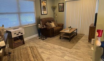 28 Irongate Ln, Aberdeen, NJ 07747