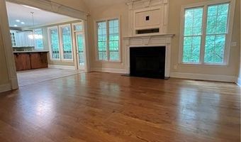 3910 Barnett Shoals Rd, Athens, GA 30605