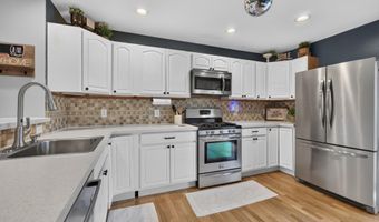 15510 Davis Dr, Addison, MI 49220