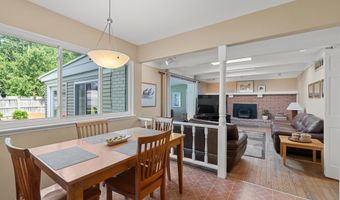 3204 Farmbrook Ct, Ann Arbor, MI 48108