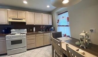 17 E 50TH St 2, Bayonne, NJ 07002