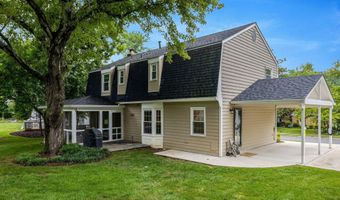 8104 BRIAR CREEK Dr, Annandale, VA 22003