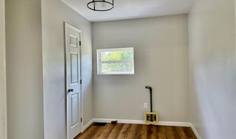 233 River Rd, Beattyville, KY 41311