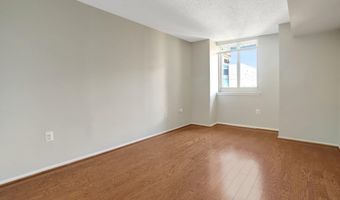 1001 N VERMONT St 813, Arlington, VA 22201