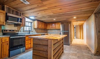 10064 Dummy Line Rd, Batesville, MS 38606