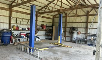 22017 E State Hwy 76, Ava, MO 65608