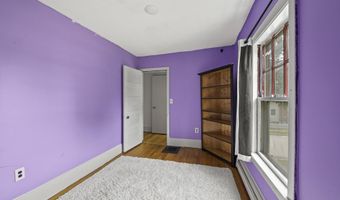 36 Vernon St, Auburn, ME 04210