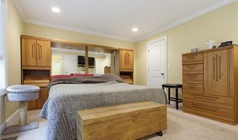 102 Bramble Bush Rd, Coventry, RI 02816