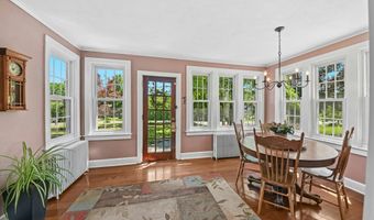 222 BASTIAN Ln, Allentown, PA 18104