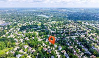 235 Aberdeen Dr, Algonquin, IL 60102