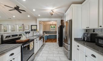 405 Spencer Ave, Barboursville, WV 25504