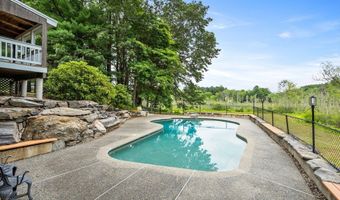 292 Berlin Rd, Bolton, MA 01740