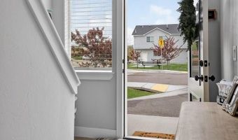 179 Park Lawn Dr #1, Chubbuck, ID 83202