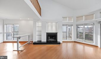 2106 CHESAPEAKE HARBOUR Dr 202, Annapolis, MD 21403