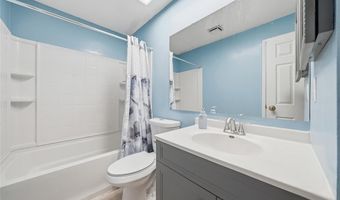 477 Ironwood Dr, Ballwin, MO 63011