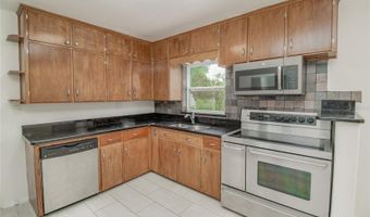 132 KINSTLE Ave, Auburndale, FL 33823