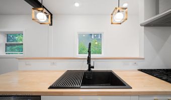 728 S Tracy Ave, Bozeman, MT 59715