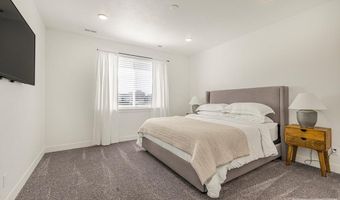 2896 N Curlew Dr, Ammon, ID 83401