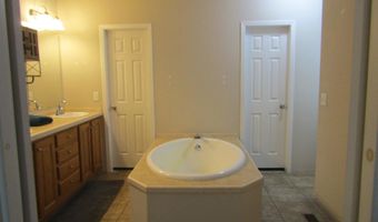1401 W Bowman Dr, Artesia, NM 88210