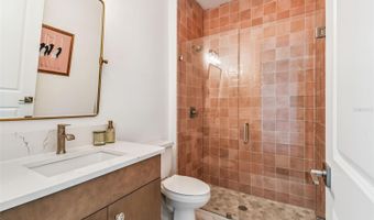 5293 EVERLONG Dr, Apollo Beach, FL 33572