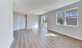 270 Masters Dr, Addison, IL 60101
