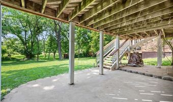 106 Hollyleaf Dr, Ballwin, MO 63021