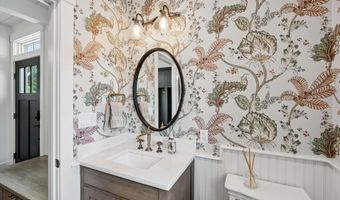1 Cobtail Way, Bedford, NH 03110