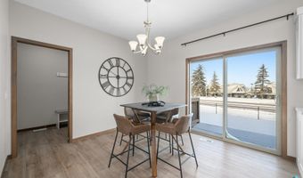 500 E Cairos Pl, Brandon, SD 57005