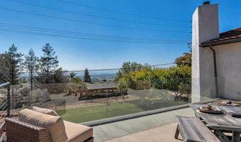 3181 Goldenspur Dr, Camarillo, CA 93010