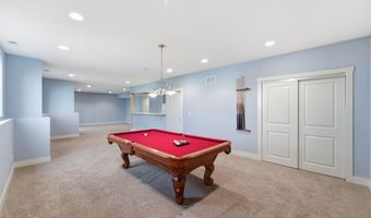 820 Greenwood Hills Dr, Adel, IA 50003