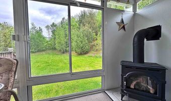 224 Garbrooke Dr, Bennington, VT 05201