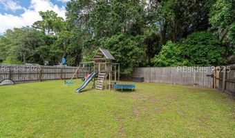 35 Sommer Lake Dr, Beaufort, SC 29902