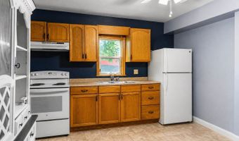 7 9 11 49 Bowdoin Place & 66 Wing St, Bangor, ME 04401