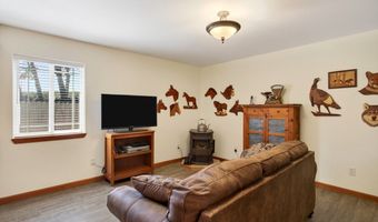 3956 BEACH LOOP Dr SW, Bandon, OR 97411