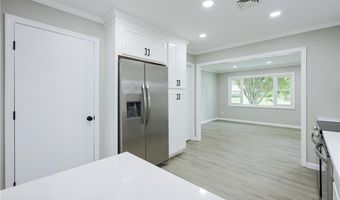 31 Forbes St, East Providence, RI 02915