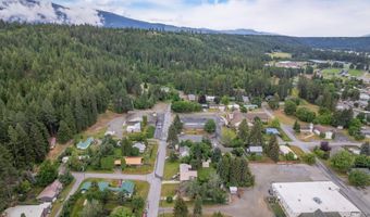 6758 El Paso St, Bonners Ferry, ID 83805