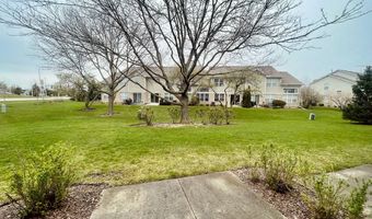 150 SHERWOOD Ct 150, Roselle, IL 60172