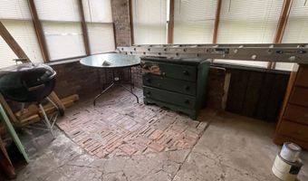 177 Williams St, Algonac, MI 48028