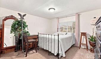 2271 E Blue Lake Ln, Boise, ID 83716