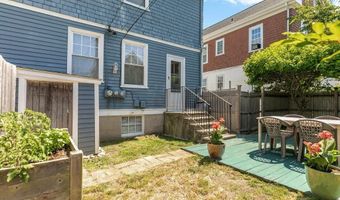 32 Thurston Ave A, Newport, RI 02840