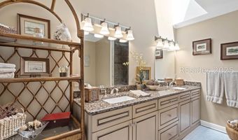 10 Settlers Cv, Beaufort, SC 29907