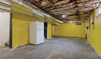 31 Swan St, North Providence, RI 02911