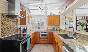 2337 SEMINOLE Rd C, Atlantic Beach, FL 32233