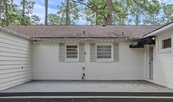 1021 Summit Dr, Albany, GA 31707