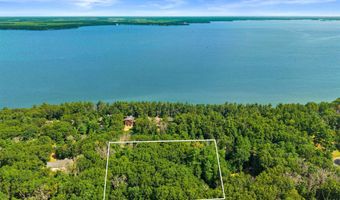1813 Badger Ct, Arkdale, WI 54613
