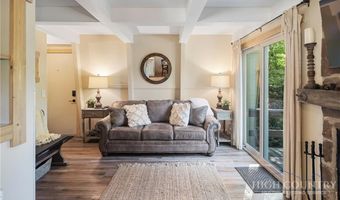 40 Hemlock Hl B, Banner Elk, NC 28604