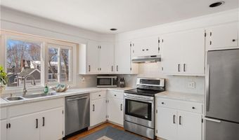 11 O'Donnell Rd, Middletown, RI 02842