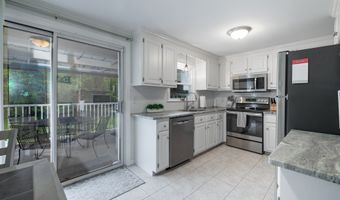 125 W Washington St, Bristol, CT 06010